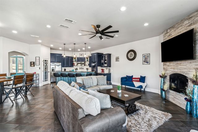 2100 Gene Court, Granbury, TX 76048