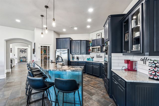 2100 Gene Court, Granbury, TX 76048