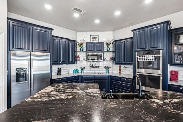 2100 Gene Court, Granbury, TX 76048