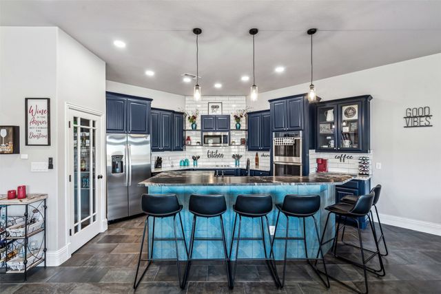 2100 Gene Court, Granbury, TX 76048