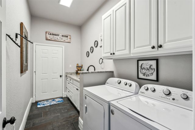 2100 Gene Court, Granbury, TX 76048
