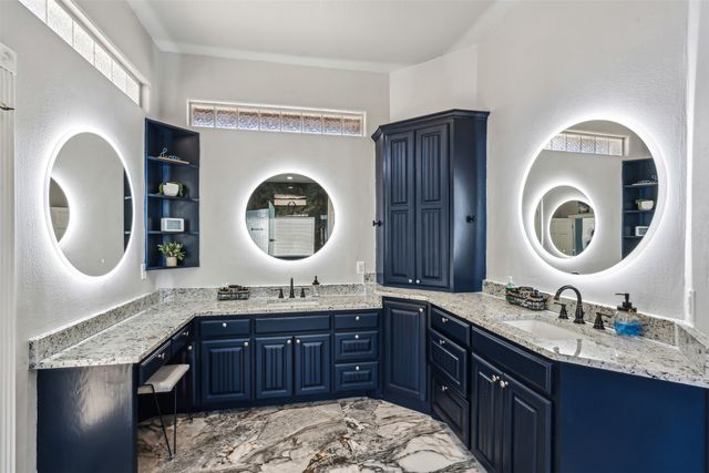 2100 Gene Court, Granbury, TX 76048