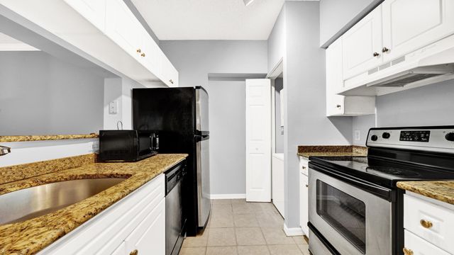 3106 Tuscany Way, Boynton Beach, FL 33435