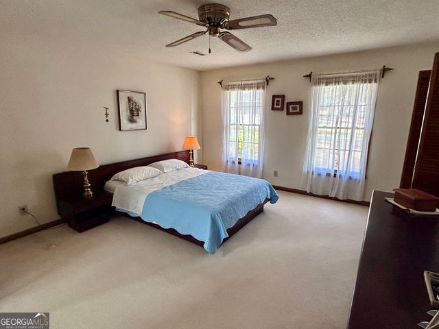 100 Corran Court, Peachtree City, GA 30269