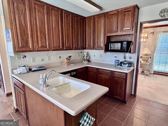 100 Corran Court, Peachtree City, GA 30269