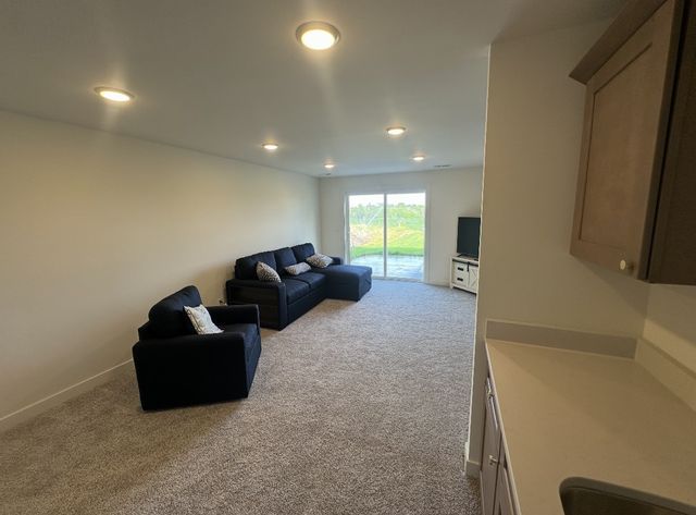 1677 22nd Avenue SE, Altoona, IA 50009