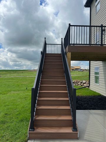 1677 22nd Avenue SE, Altoona, IA 50009