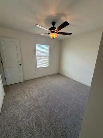 1677 22nd Avenue SE, Altoona, IA 50009