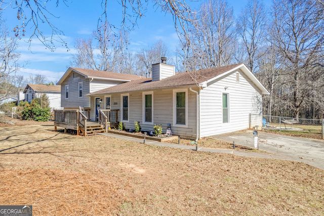2211 Sharpsburg McCullum Road, Newnan, GA 30265