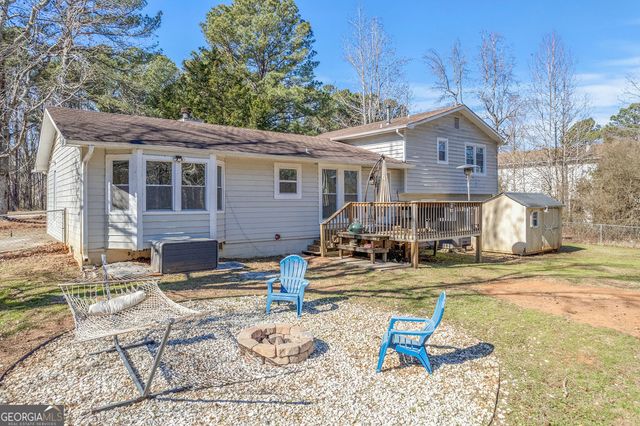 2211 Sharpsburg McCullum Road, Newnan, GA 30265