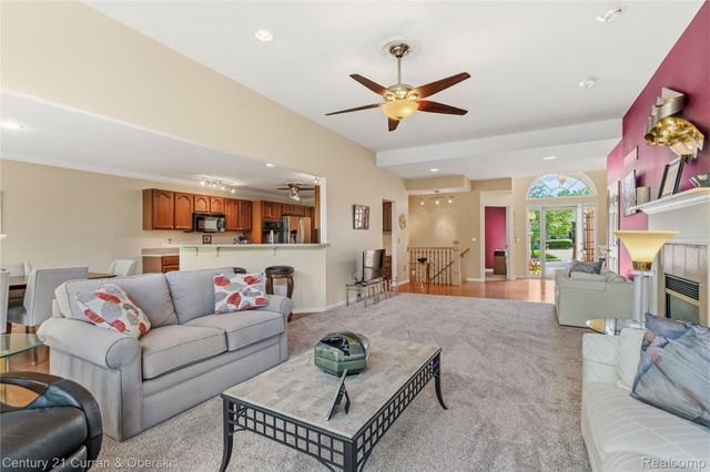 49468 N Glacier, Northville Township, MI 48168
