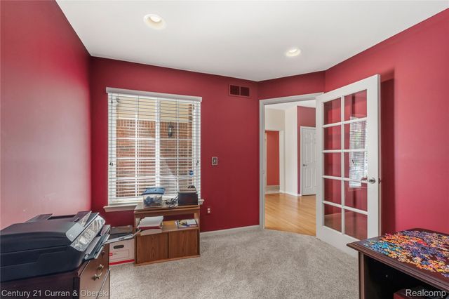 49468 N Glacier, Northville Township, MI 48168