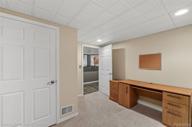 49468 N Glacier, Northville Township, MI 48168