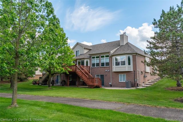 49468 N Glacier, Northville Township, MI 48168