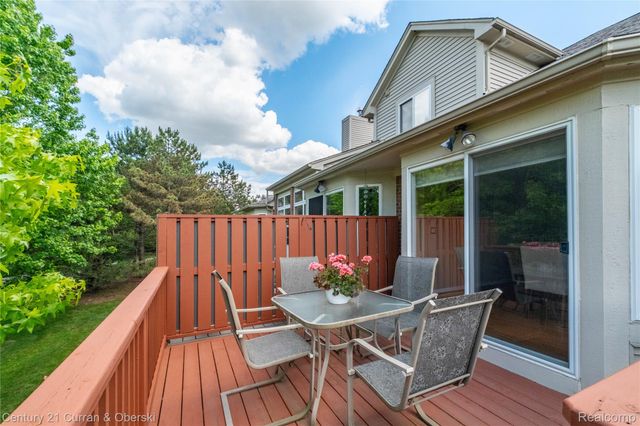 49468 N Glacier, Northville Township, MI 48168