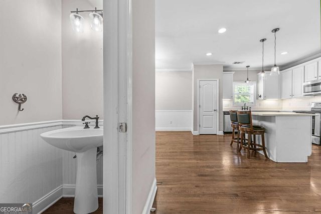 584 Edgewood Drive, Athens, GA 30606