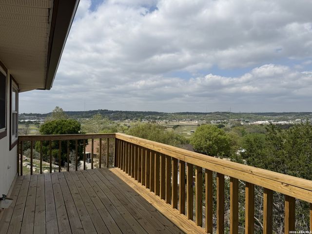 1208 CYPRESS CREEK RD, Kerrville, TX 78028