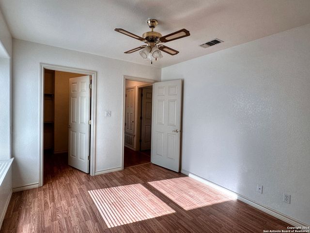 1208 CYPRESS CREEK RD, Kerrville, TX 78028