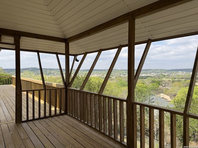 1208 CYPRESS CREEK RD, Kerrville, TX 78028