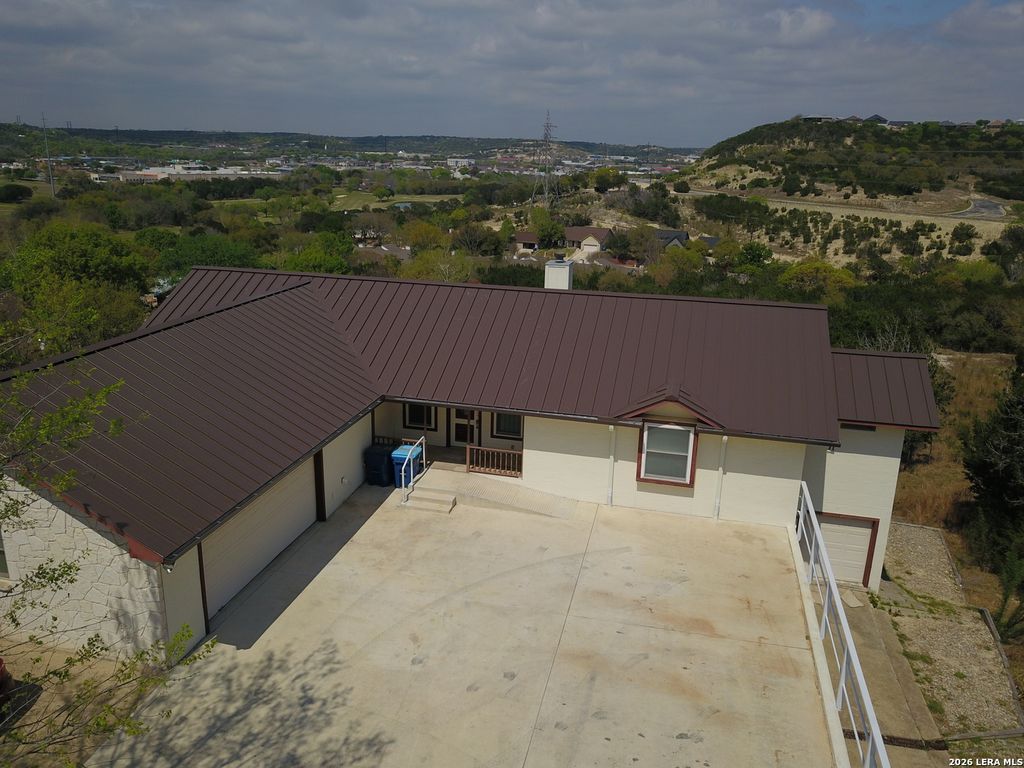 1208 CYPRESS CREEK RD, Kerrville, TX 78028