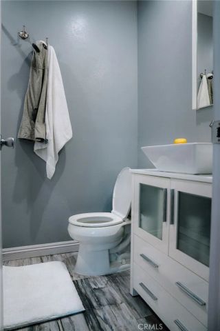 9759 Via Roma, Burbank, CA 91504