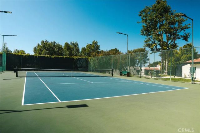 9759 Via Roma, Burbank, CA 91504