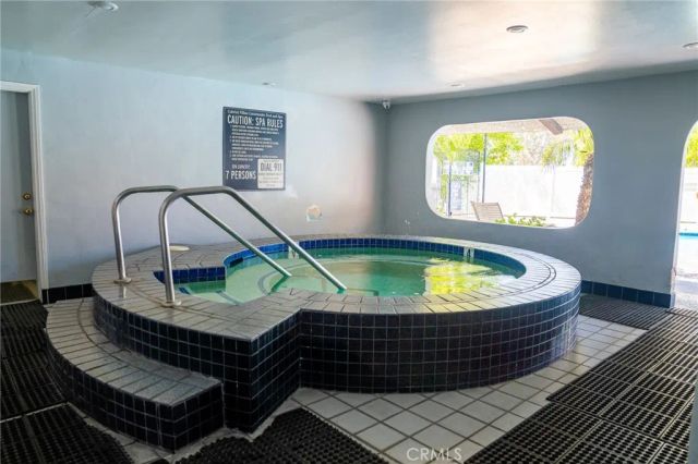 9759 Via Roma, Burbank, CA 91504