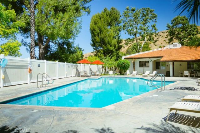 9759 Via Roma, Burbank, CA 91504