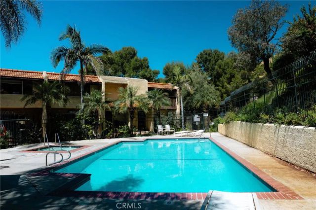 9759 Via Roma, Burbank, CA 91504