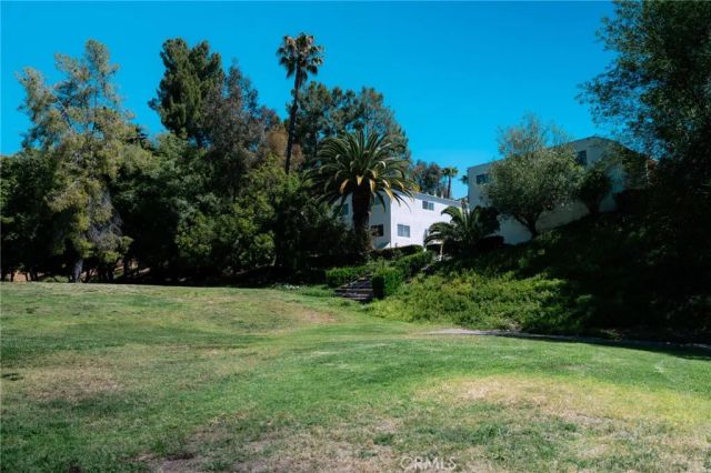 9759 Via Roma, Burbank, CA 91504