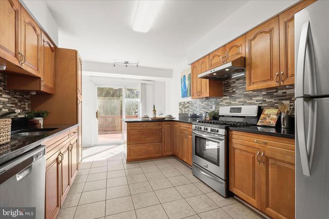 264 HUNTERS RIDGE RD, Lutherville Timonium, MD 21093