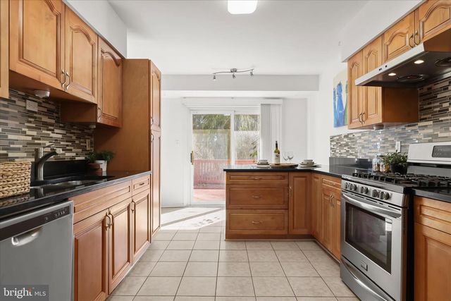 264 HUNTERS RIDGE RD, Lutherville Timonium, MD 21093