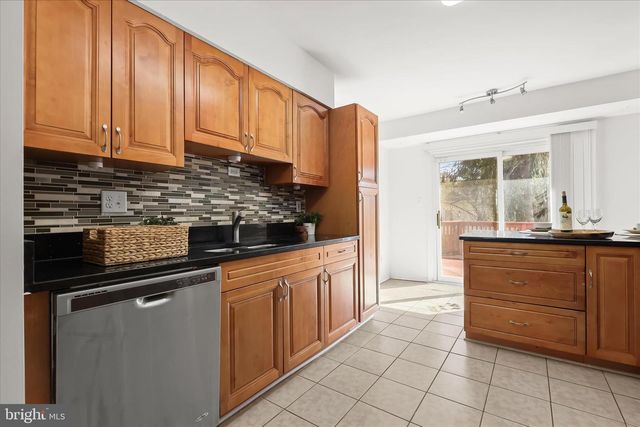 264 HUNTERS RIDGE RD, Lutherville Timonium, MD 21093