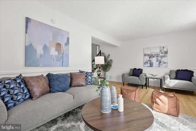 264 HUNTERS RIDGE RD, Lutherville Timonium, MD 21093