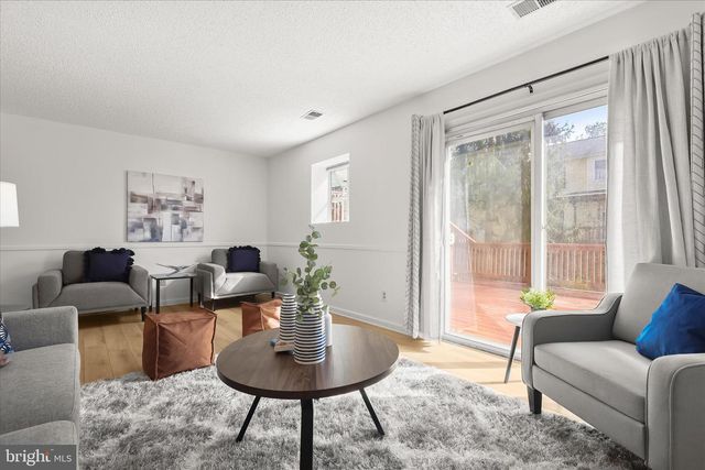 264 HUNTERS RIDGE RD, Lutherville Timonium, MD 21093