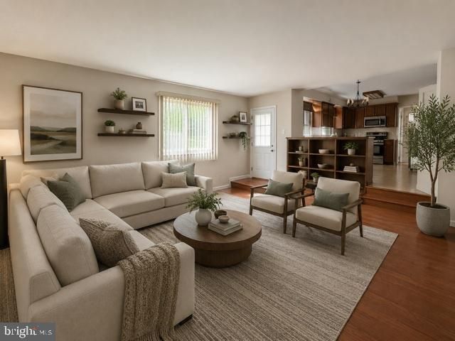 1055 BRENNAN DR, Warminster, PA 18974