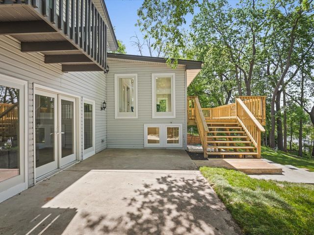 11602 Bend River Road, Roscoe, IL 61073