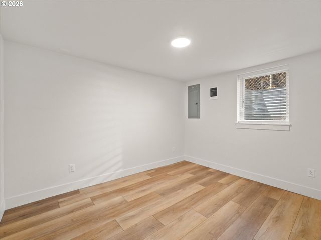 6144 N WILLAMETTE Blvd, Portland, OR 97203