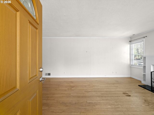 6144 N WILLAMETTE Blvd, Portland, OR 97203