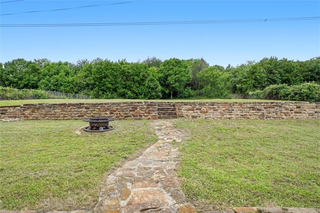 1905 Wedgewood Drive, Grand Prairie, TX 75050