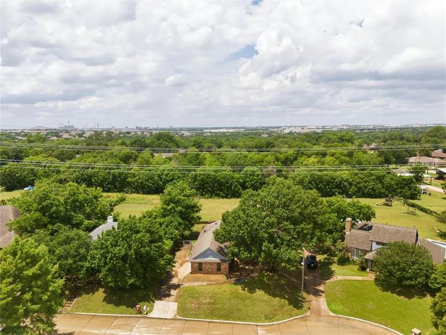 1905 Wedgewood Drive, Grand Prairie, TX 75050