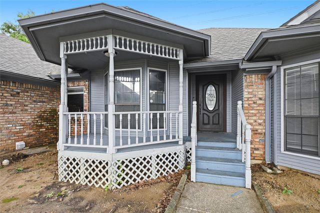 1905 Wedgewood Drive, Grand Prairie, TX 75050
