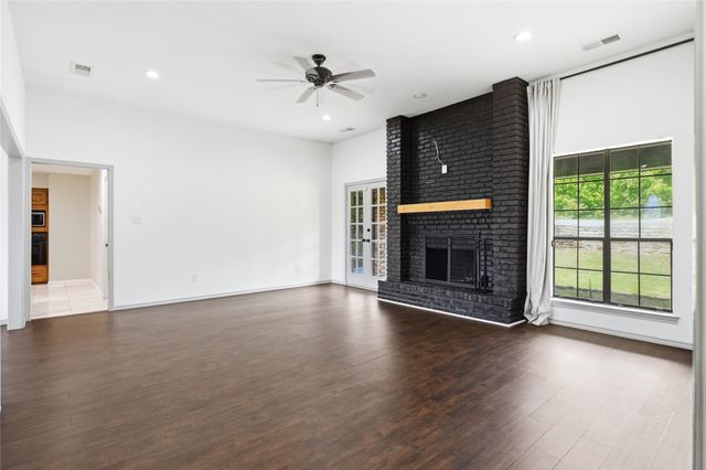 1905 Wedgewood Drive, Grand Prairie, TX 75050