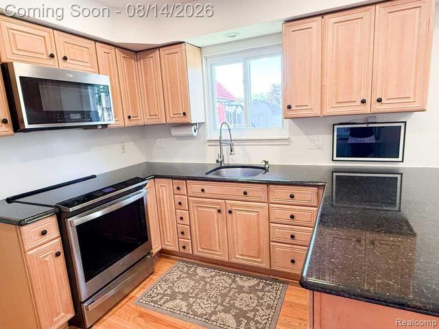 44235 Craftsbury Court, Canton, MI 48187
