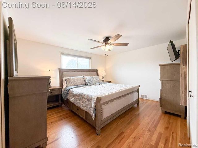 44235 Craftsbury Court, Canton, MI 48187