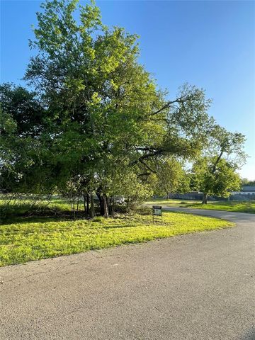 9 Donkey LN, Morgans Point Resort, TX 76513