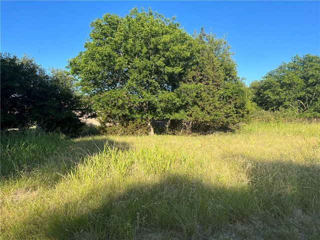 9 Donkey LN, Morgans Point Resort, TX 76513