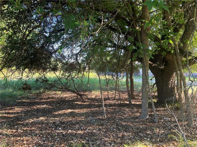 9 Donkey LN, Morgans Point Resort, TX 76513