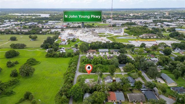 2521 WINSTON AVENUE, Orlando, FL 32810