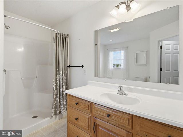 6 FEATHER DR, Shippensburg, PA 17257